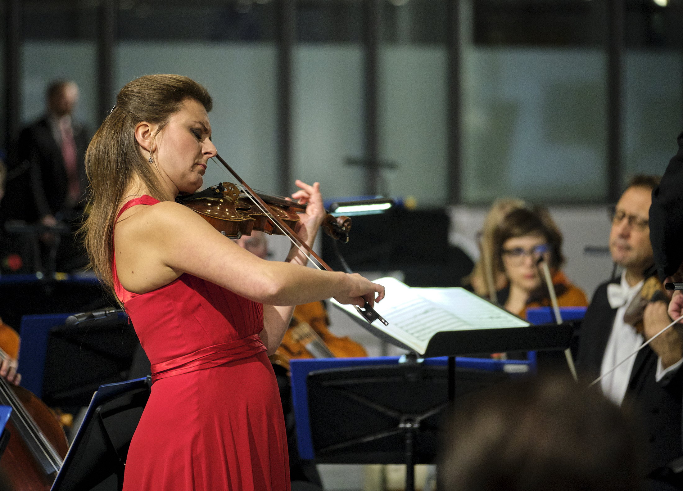 Violinist plays at NATO HQ