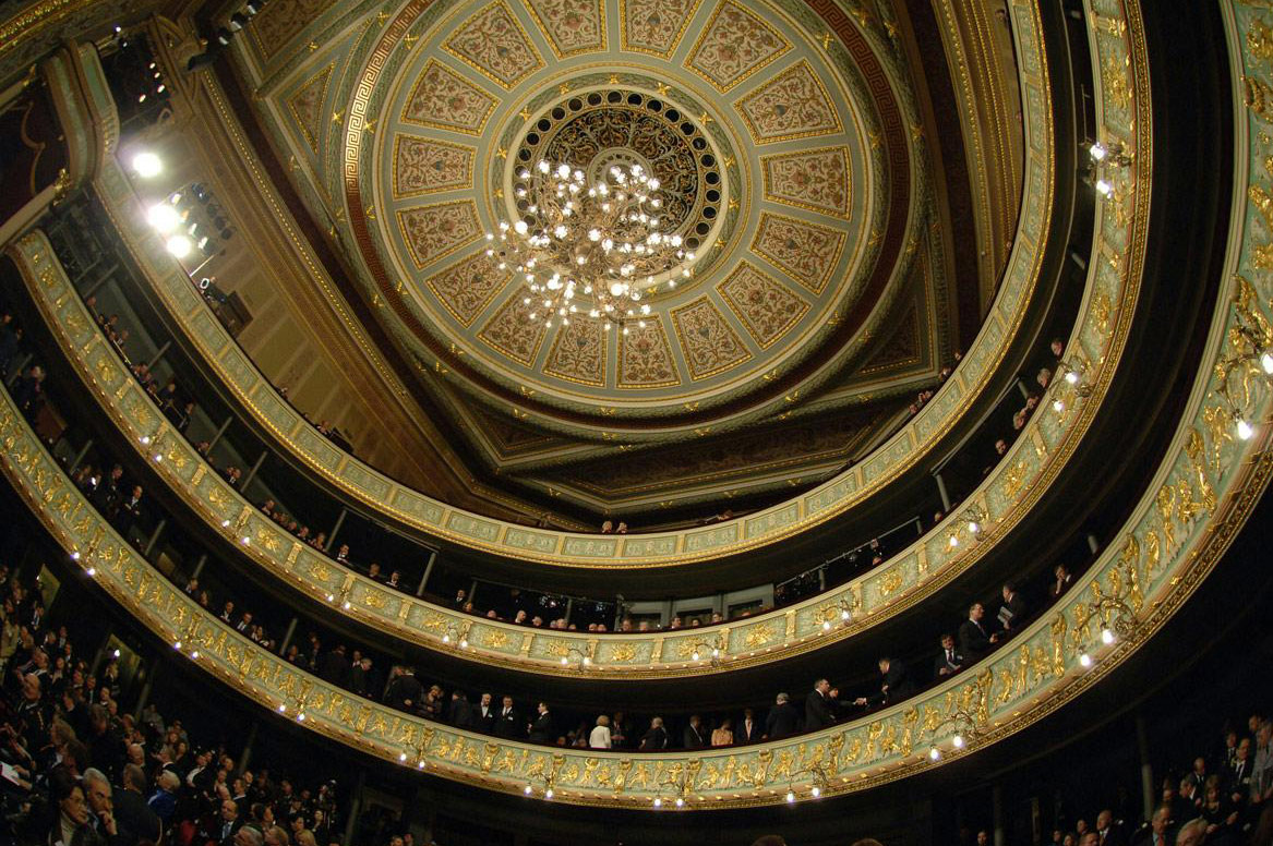 Opera house performance during 2006 Riga Summit