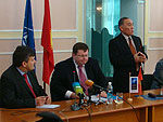 090202-library-b.jpg
