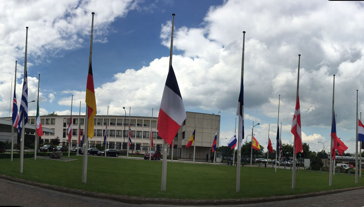 160715-flags-half-mast-france.jpg