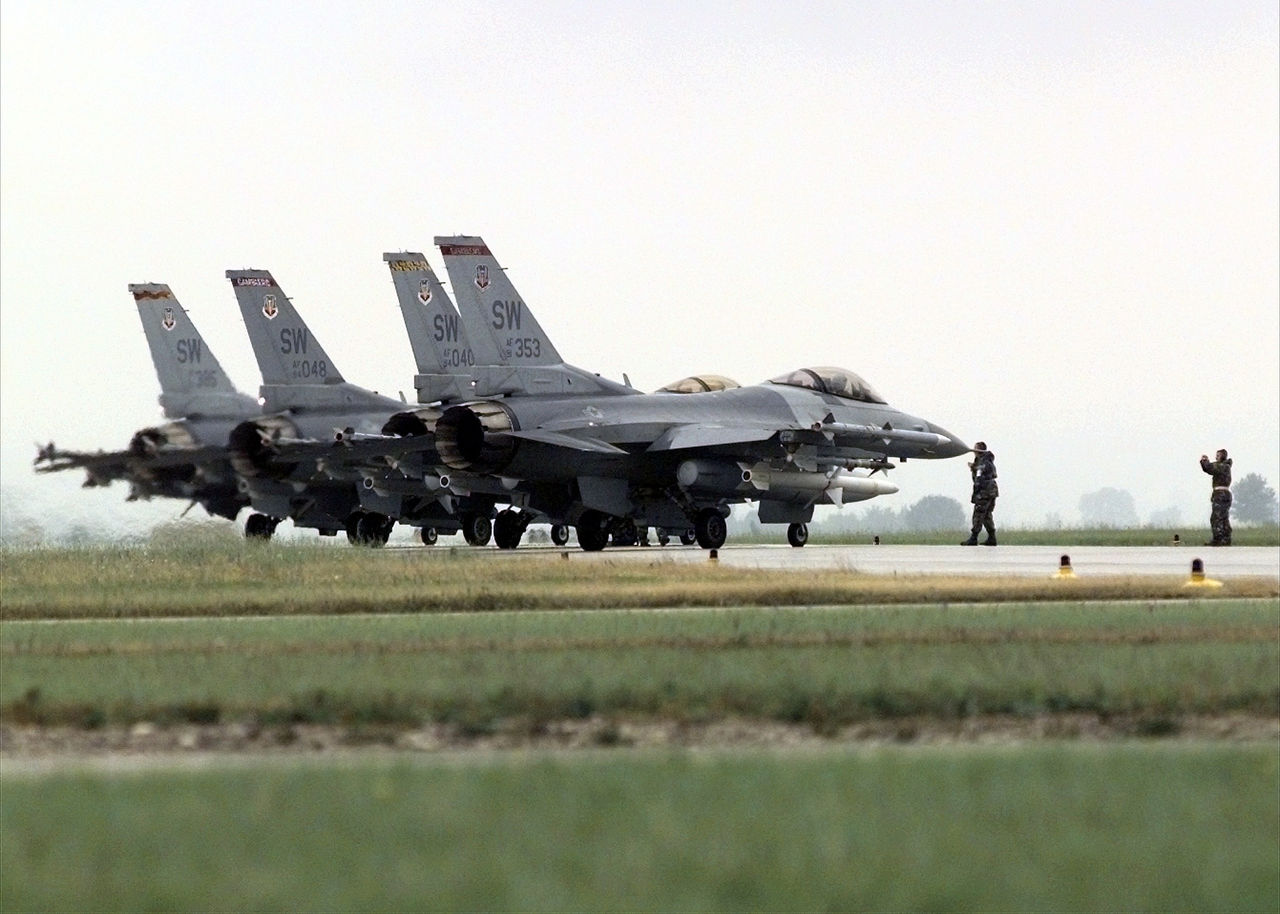 990521-F-4836T-001
	Four U.S. Air Force F-16 Fighting Falcons line up at the end of the runway at Aviano Air Base, Italy, for final checks before taking off on NATO Operation Allied Force missions on May 21, 1999.  Operation Allied Force is the air operation against targets in the Federal Republic of Yugoslavia.  The aircraft are deployed to the 31st Air Expeditionary Wing at Aviano from the 20th Fighter Wing, Shaw Air Force Base, S.C.  DoD photo by Tech. Sgt. Steven A. Taylor, U.S. Air Force.  (Released)
