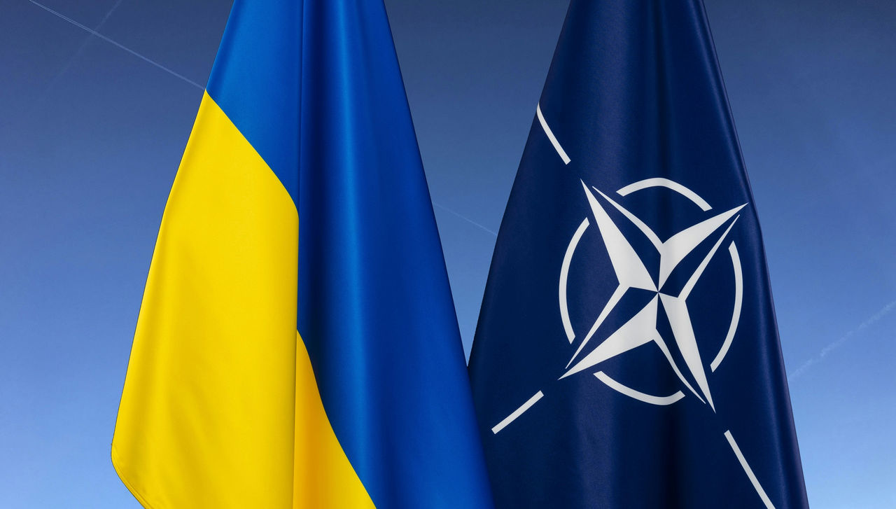 ukraine-nato-flags-on-blue