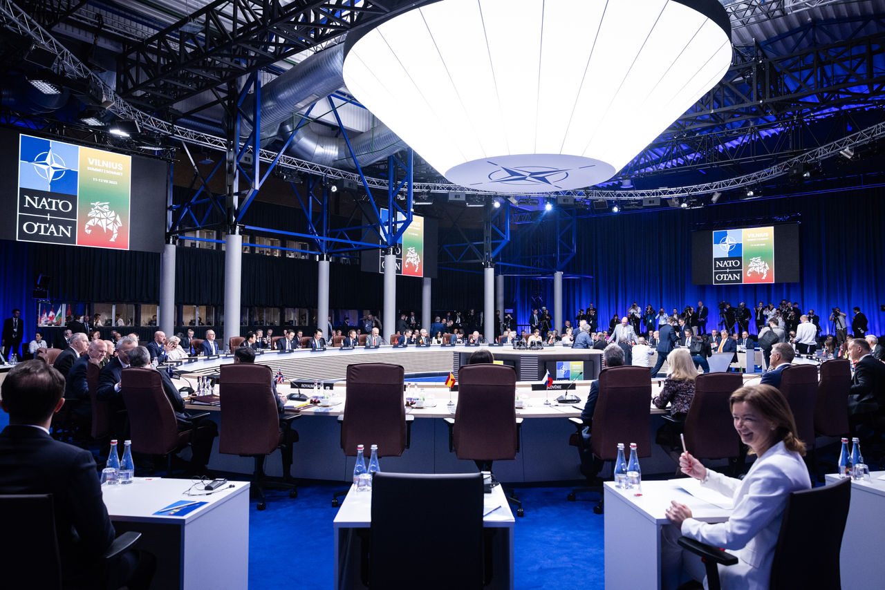 General view of the meeting