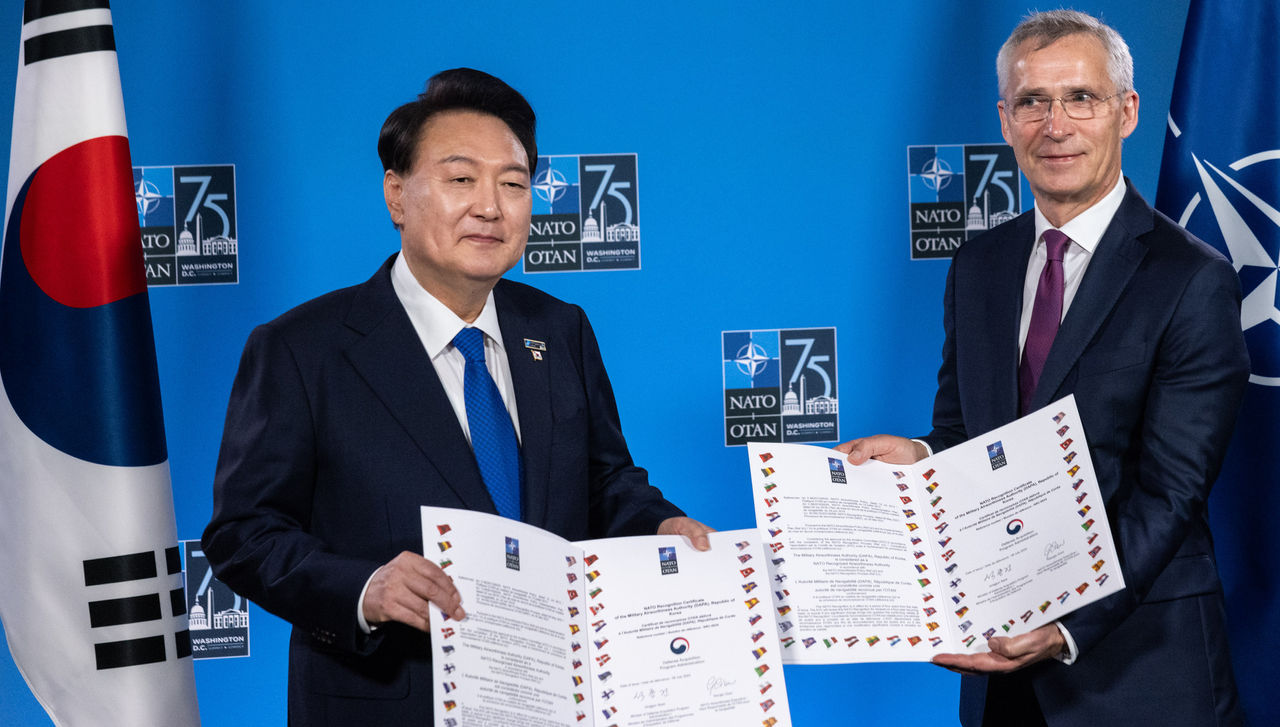 NATO Secretary General Jens Stoltenberg and Yoon Suk Yeol (President, Republic of Korea)