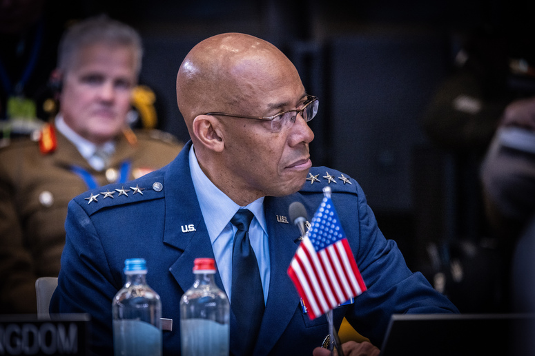 NATO - Photo gallery: Session 1: The DDA Family of Plans - Military ...